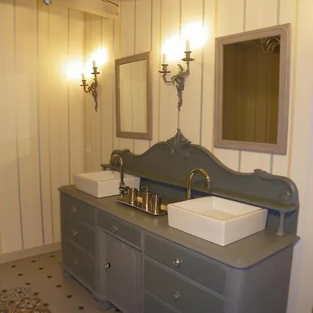 D'hotes Du Perray Bed and breakfast 3*