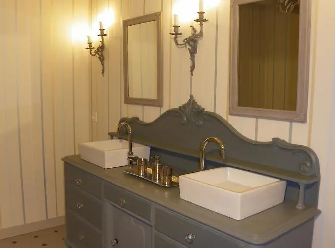 D'hôtes Du Perray Alojamento de Acomodação e Pequeno-almoço 3*